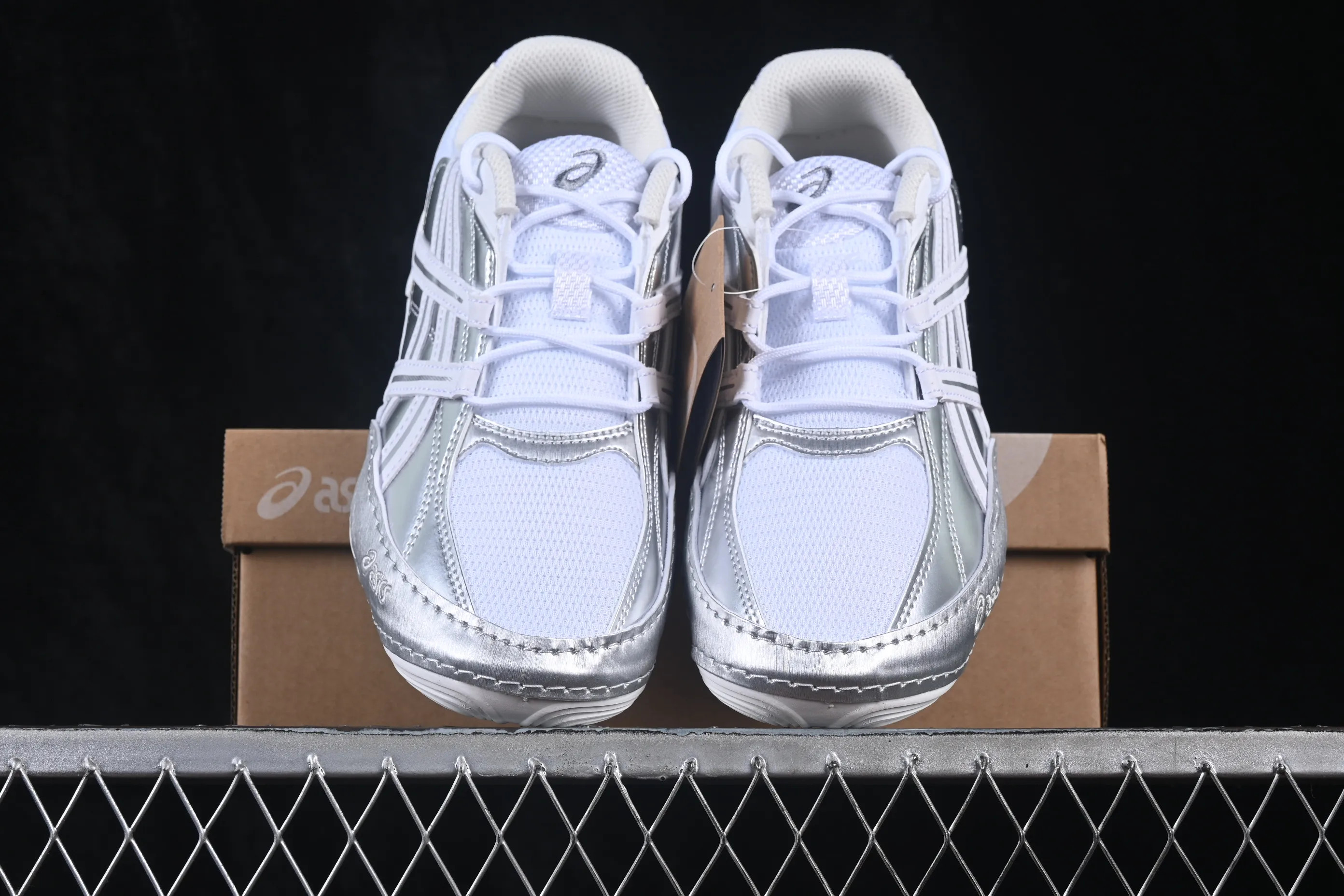 All categories Asics Asics series Asics Hypersync C version Asics Hypersync fashion retro breathable lightweight thin-soled moral training shoes 1203A879-100